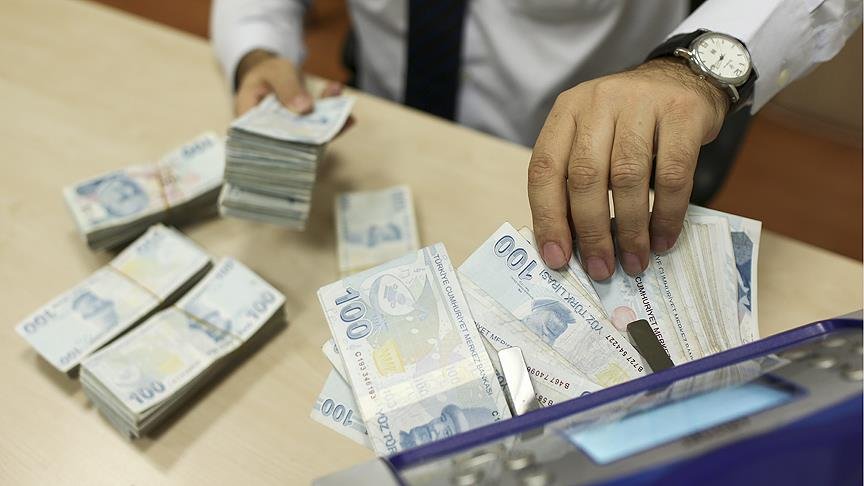 Moskova Borsası’nda TL dönemi başladı