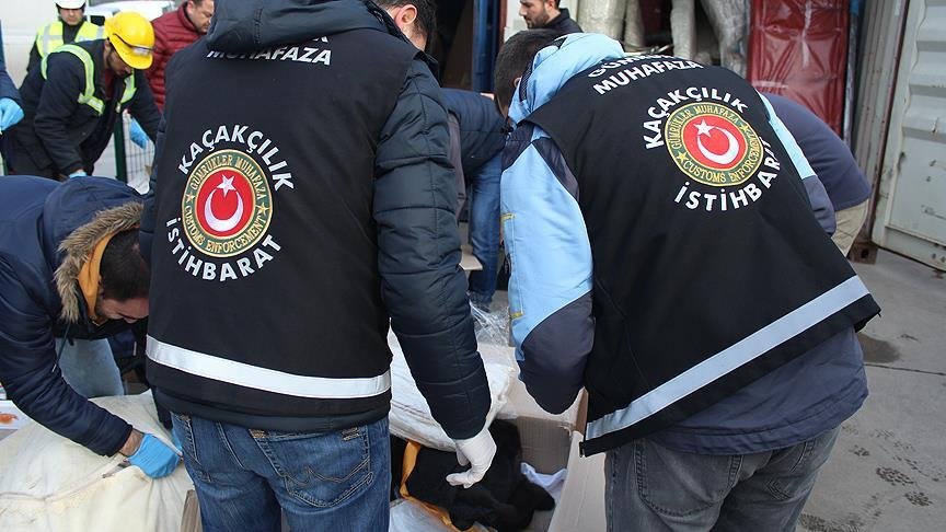 Konteynerde FETÖ finansörü Uğur’a ait eşyalar ele geçirildi