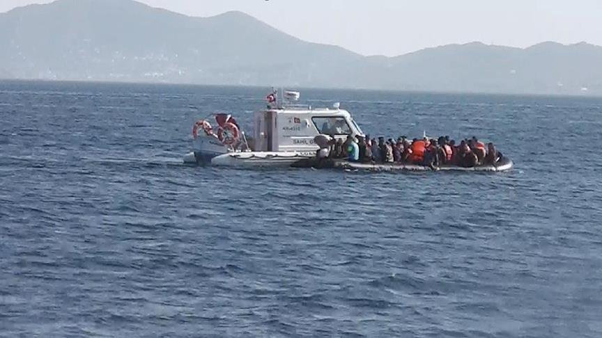 Balıkesir’de 17 kaçak göçmen yakalandı