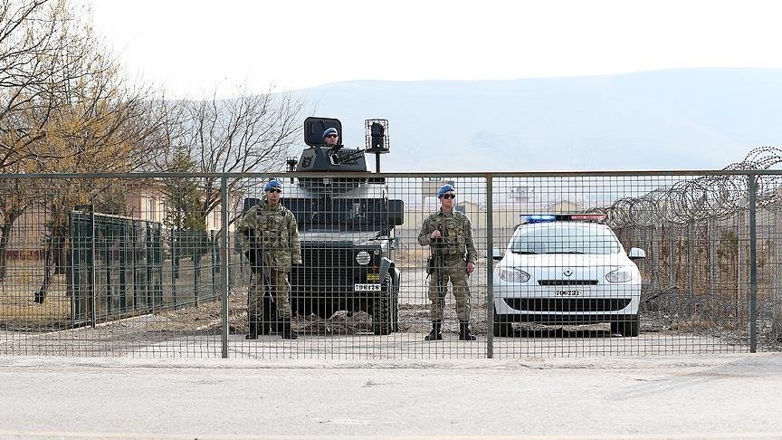 ‘Albay, darbecilere tepki gösteren vatandaşlara küfrediyordu’