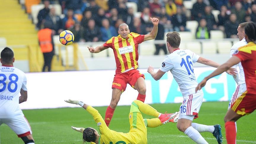 Malatyaspor 3 puanı 3 golle aldı