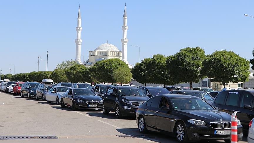Yabancı plakalı araçlara cezalarını ödenmeden çıkış yok