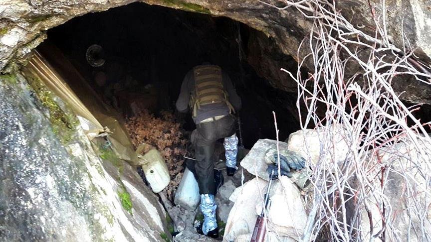 Mehmetçik’ten teröristlerin 8 katlı sığınağına operasyon