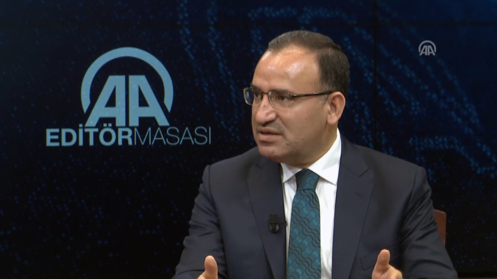 Bozdağ soruları yanıtladı