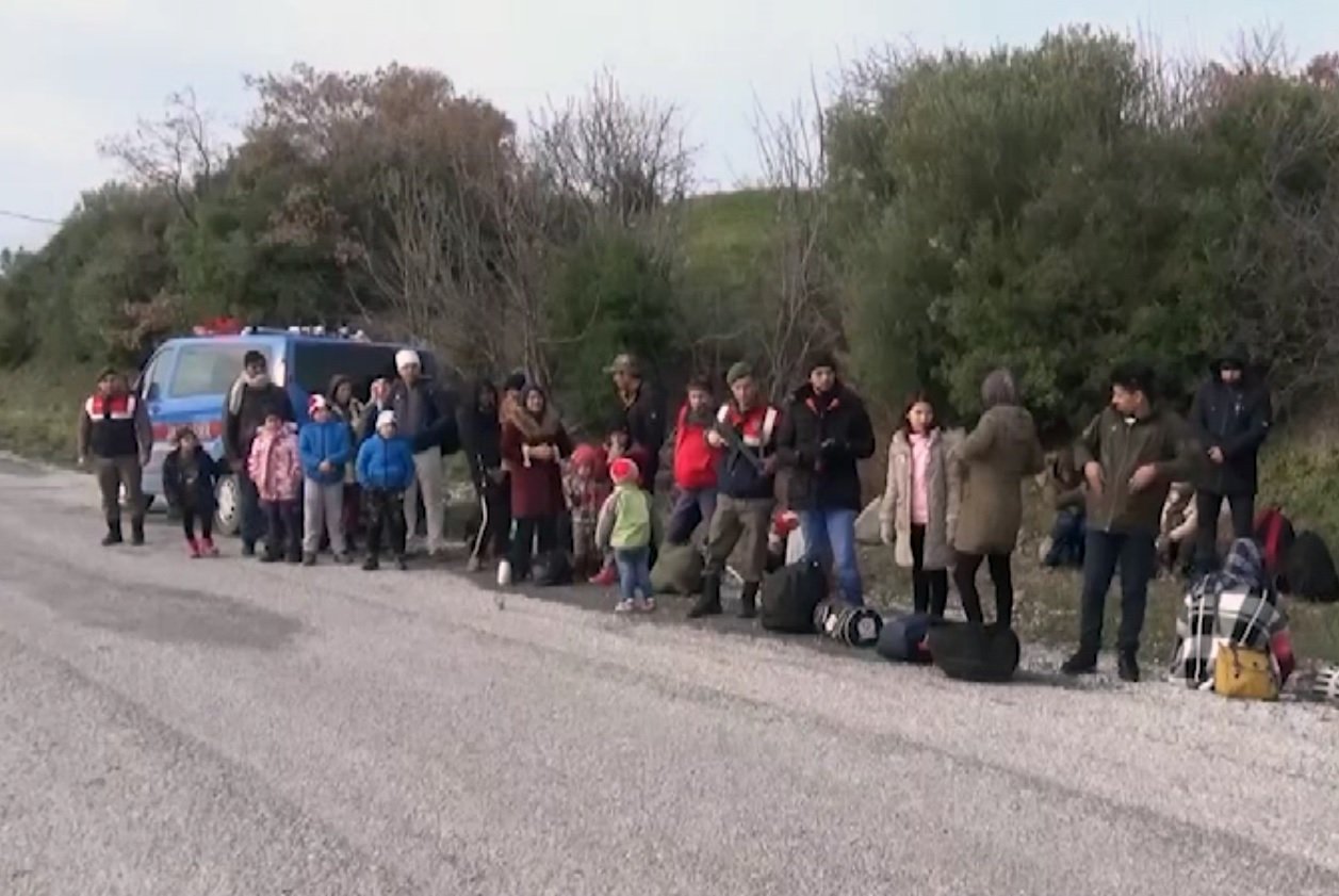 Midilli’ye geçerken yakalandılar