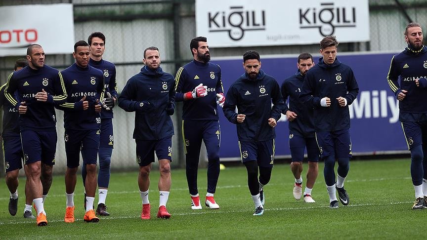 Fenerbahçe’de Kayserispor maçı hazırlıkları sürüyor