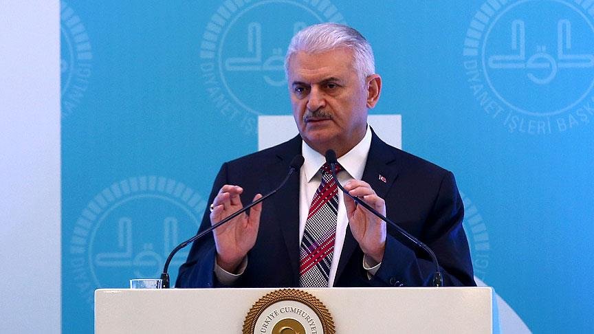 ‘Tarikatların işi siyaset değildir’