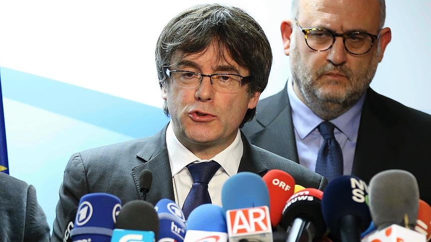 Eski Katalan lider Puigdemont’un tutukluluk hali sürecek