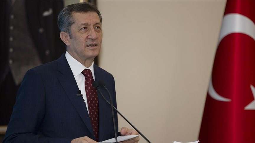 Bakan Selçuk: Okulların açılması ülkenin gündemi olmak zorunda