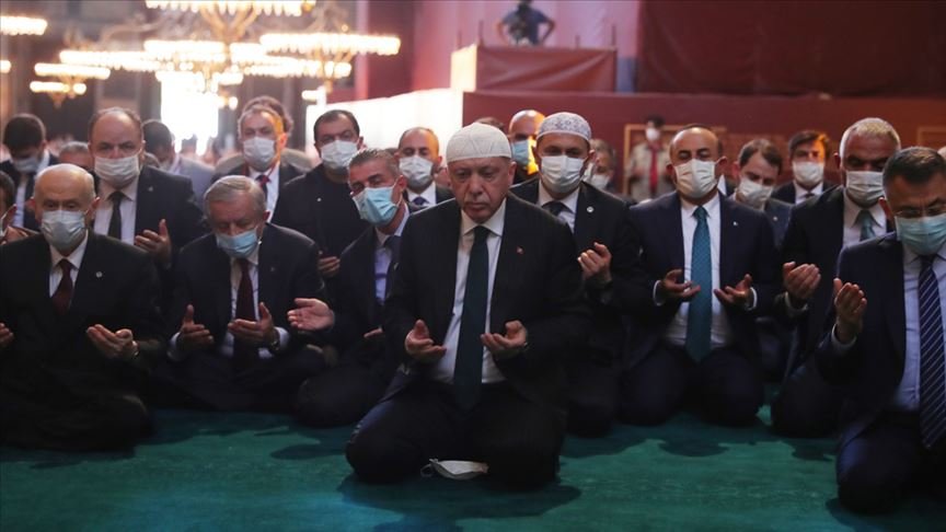 Yunan Ortodoks papaz Fotopulos’tan Ayasofya için Erdoğan’a övgü
