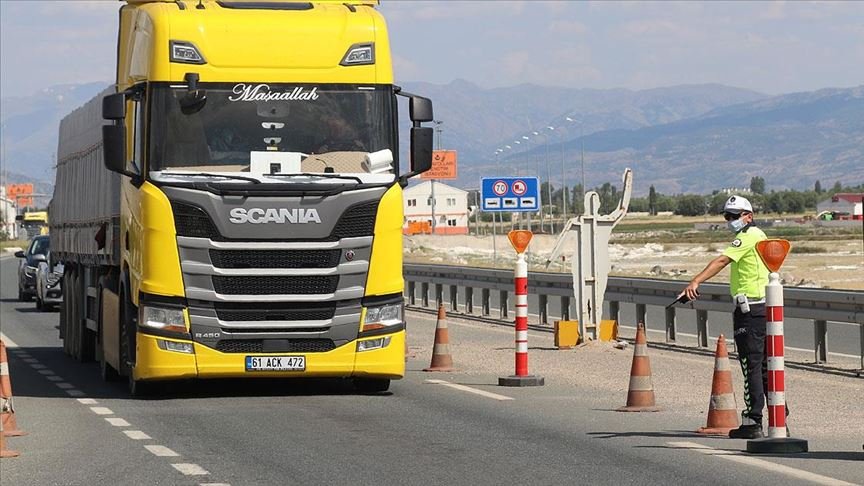 Doğu’dan yapılan kurbanlık sevkiyatlarına Erzincan’da sıkı denetim