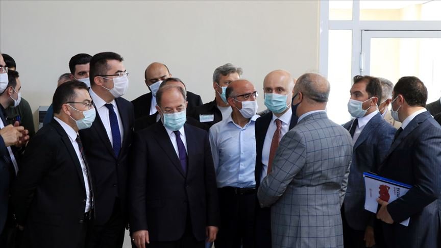 Bakan Karaismailoğlu, Palandöken Lojistik Merkezi’nde incelemelerde bulundu