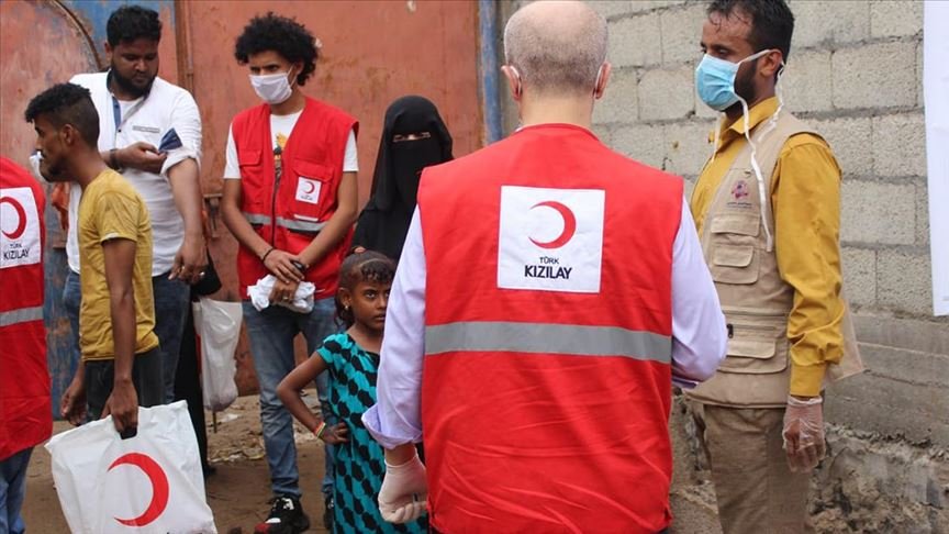Yemen’de Türk Kızılay 13 bin aileye kurban eti dağıtıyor