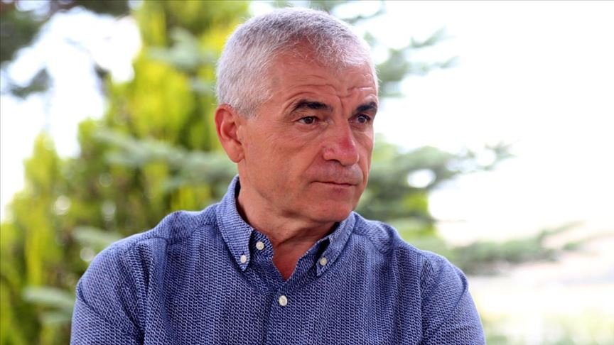 Sivasspor Teknik Direktörü Rıza Çalımbay oyuncusu Mert Hakan Yandaş’a sahip çıktı
