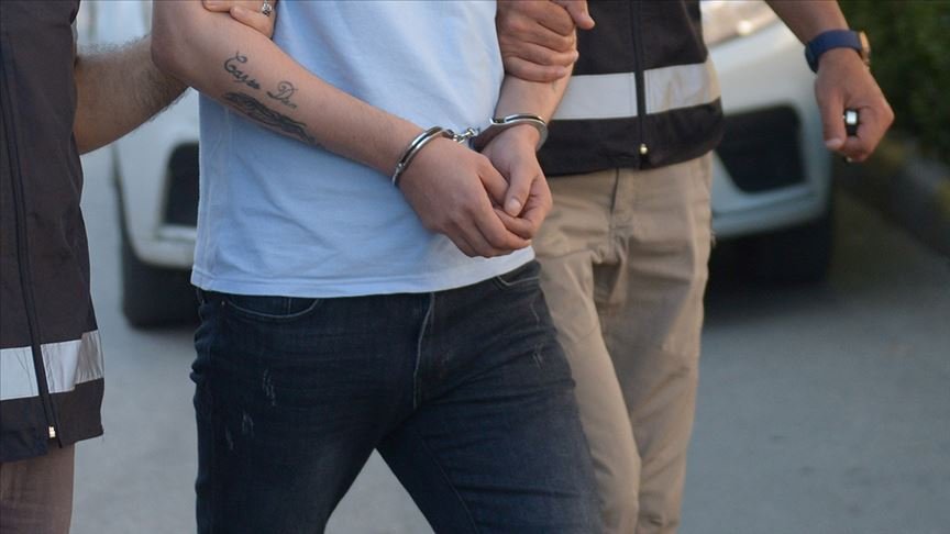 Erzurum’da Bakan Albayrak ve ailesine yönelik hakaret içerikli paylaşımda bulunan kişi tutuklandı