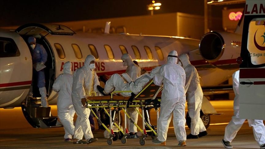 Suudi Arabistan’da Kovid-19’a yakalanan çift Türkiye’ye getirildi