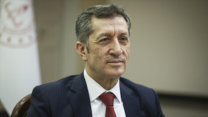 Bakan Selçuk meslektaşlarıyla zümre toplantıları başlattı
