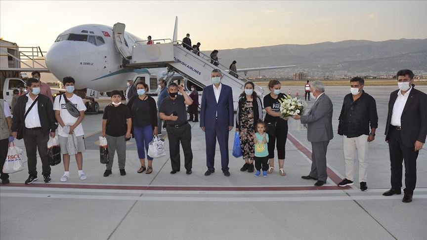 Avrupa’dan Kahramanmaraş Havalimanı’na ilk kez iniş yapan yolcu uçağı törenle karşılandı