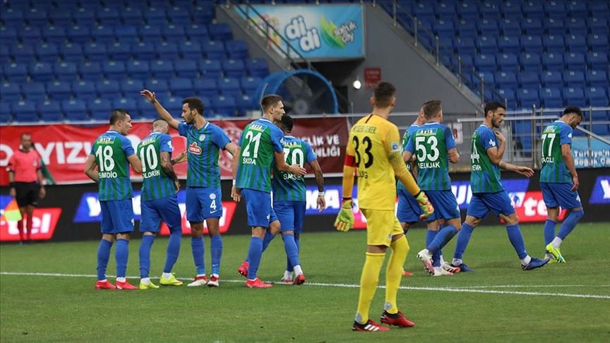 Çaykur Rizespor uzatmada kazandı