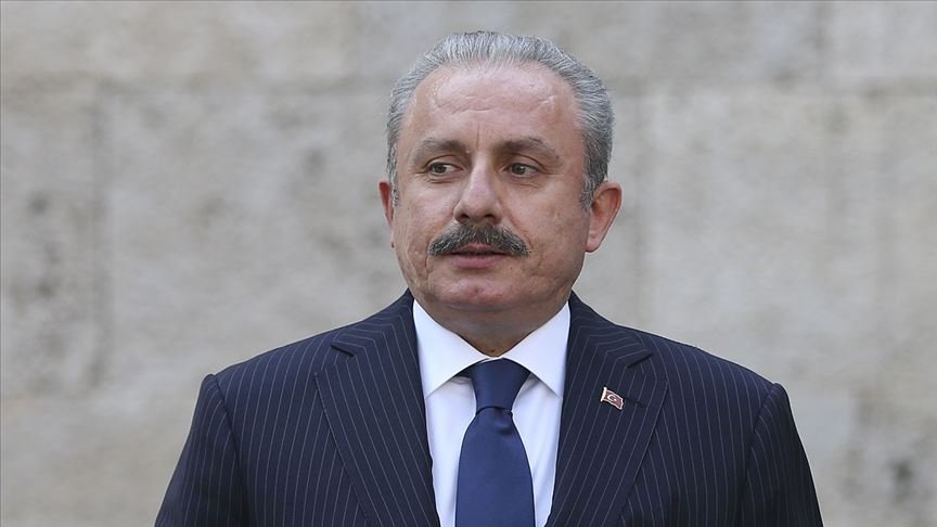 TBMM Başkanı Şentop üs bölgesindeki askerlerin bayramını kutladı
