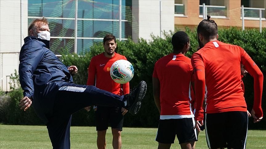 Kayserispor’da teknik heyet ve futbolcularda Kovid-19’a rastlanmadı