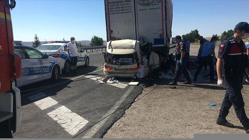 Ankara’da gurbetçi aile kaza yaptı: 5 ölü