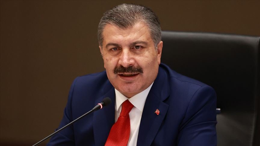 Bakan Koca koronavirüse yakalanan röntgen teknisyeni Atik’in mesajını paylaştı