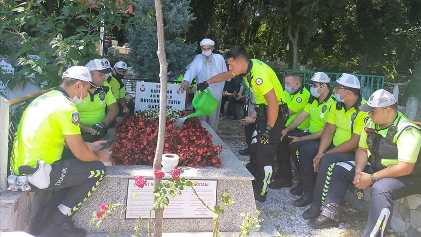 Polislerden şehit kaymakam Safitürk ve 15 Temmuz şehidi Gökbayrak’ın mezarlarına ziyaret