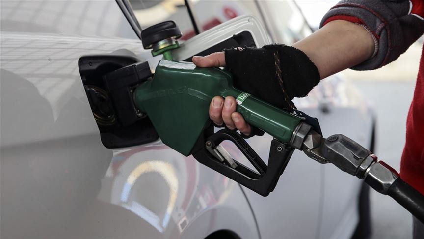 Benzine 23 kuruş zam