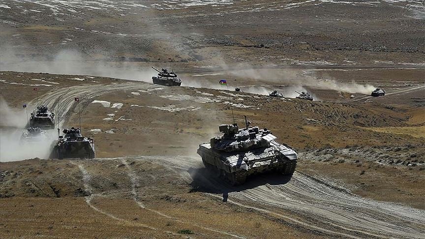 Türkiye ve Azerbaycan’ın geniş kapsamlı ortak askeri tatbikatı sürüyor