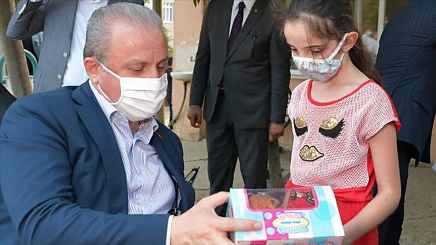 TBMM Başkanı Şentop’tan çocuklara bayram hediyesi