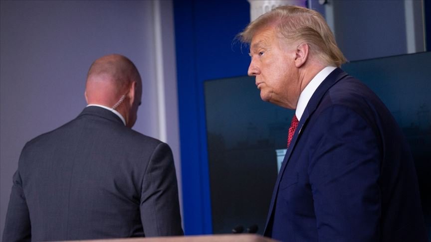 ABD Başkanı Trump basın toplantısı düzenlediği salondan çıkarıldı