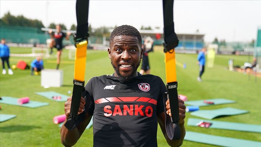 Gaziantep FK’nin Senegalli futbolcusu Djilobodji’den kariyer rekoru
