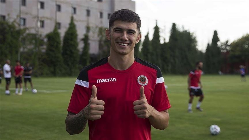 Transferin gözdesi Berat’ın hayali Avrupa