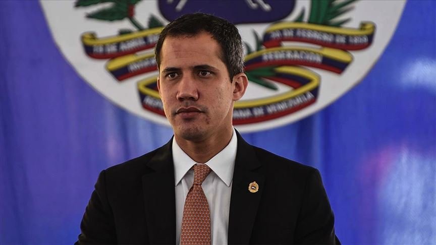 Venezuela’da Guaido öncülüğündeki muhalefet parlamento seçimlerine katılmama kararı aldı