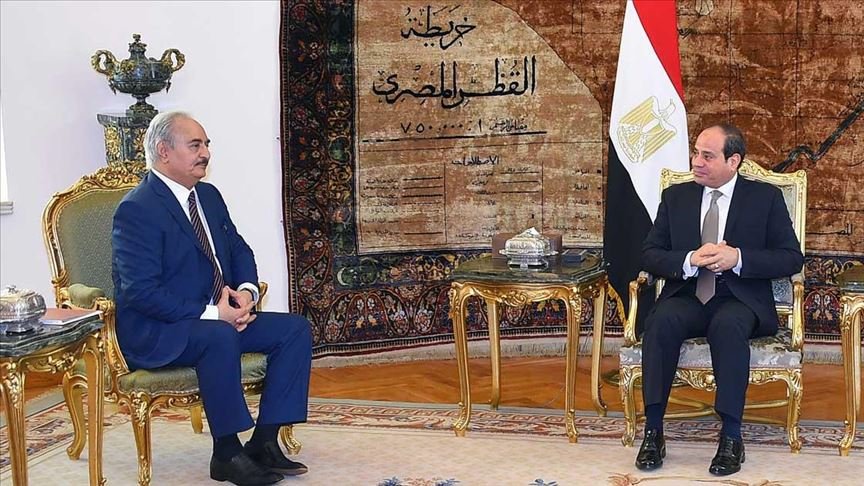 Sisi, Kahire’de Hafter ve Akile Salih ile bir araya geldi