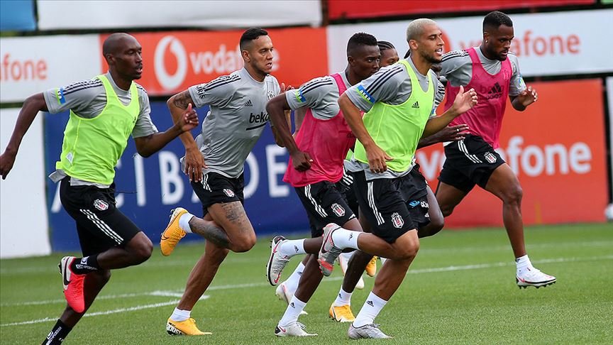 Josef de Souza Beşiktaş’ta ilk antrenmanına çıktı