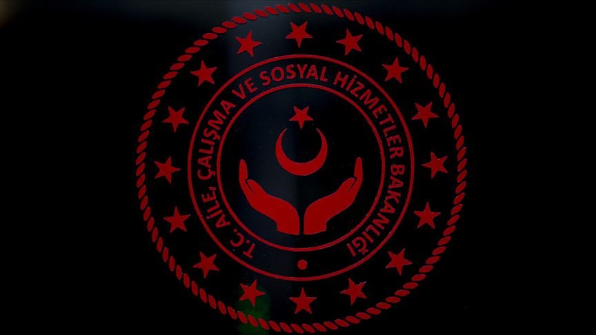 Aile, Çalışma ve Sosyal Hizmetler Bakanlığı ‘Ergen Rehberi’ hazırlayacak