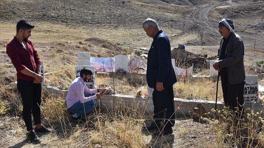 Hakkari’de 10 yıl önce PKK’nın katlettiği siviller anıldı