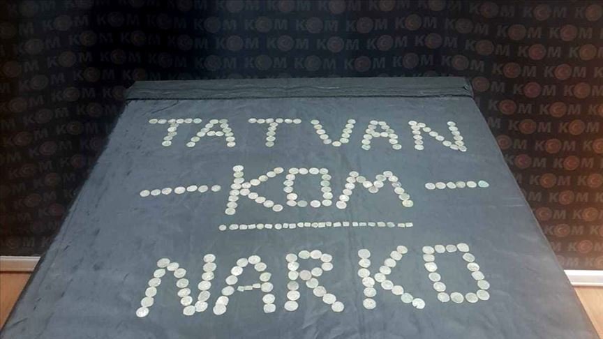Bitlis’te 247 sikke ele geçirildi