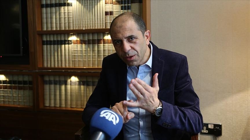 KKTC Dışişleri Bakanı Özersay Cumhurbaşkanı Akıncı’yı dış politikada pasif kalmakla eleştirdi