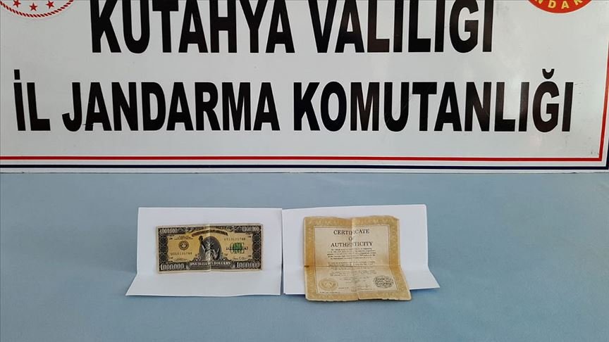 Kütahya’da 1 milyon dolarlık banknot ele geçirildi