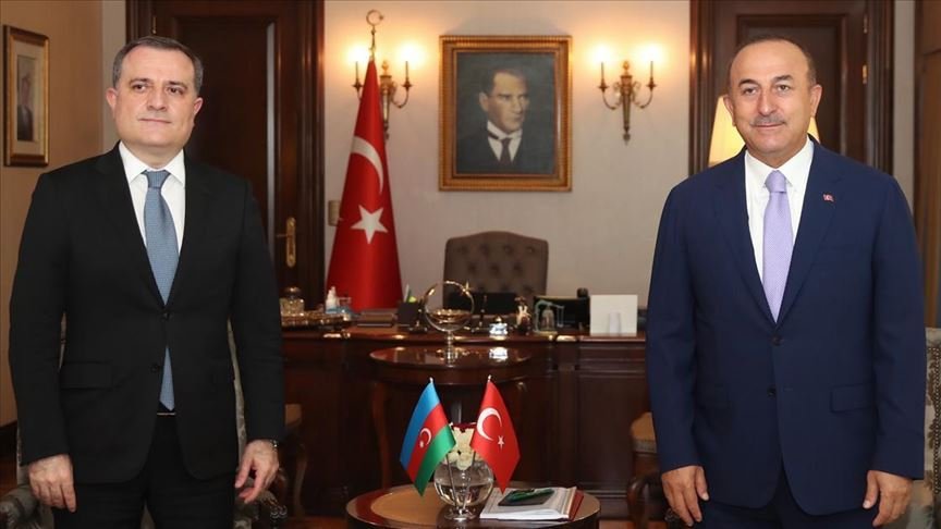 Azerbaycanlı mevkidaşı Bayramov, Bakan Çavuşoğlu’na insani ateşkes yapılacağı konusunda bilgi verdi
