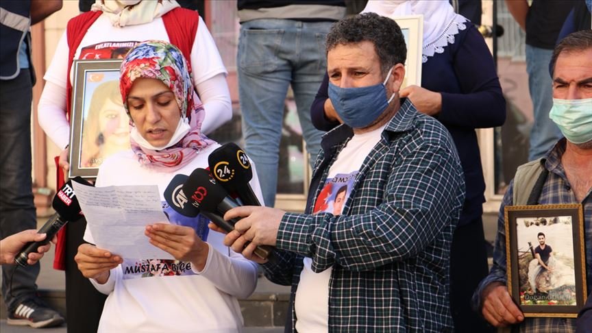 Evlat nöbeti tutan Ayşegül Biçer’den HDP ile terör örgütü PKK’ya tepki