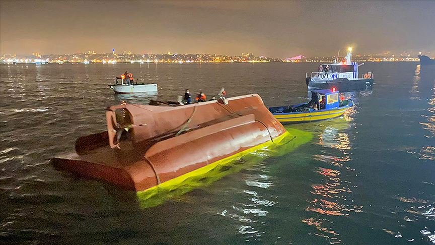 İstanbul’da balıkçı teknesi battı: 2 ölü