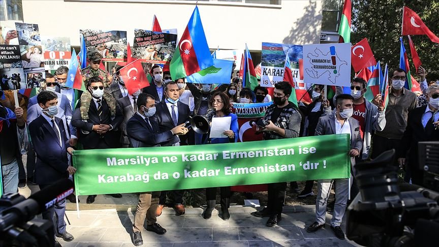 Başkentte Fransa’nın Karabağ ile ilgili tutumu protesto edildi