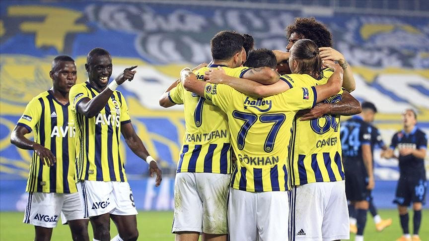 Fenerbahçe Trabzonspor’u 3 golle geçti