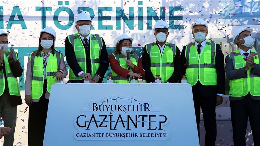 Gaziantep’te ‘Müzeyyen Erkul Bilim Merkezi’nin temeli atıldı