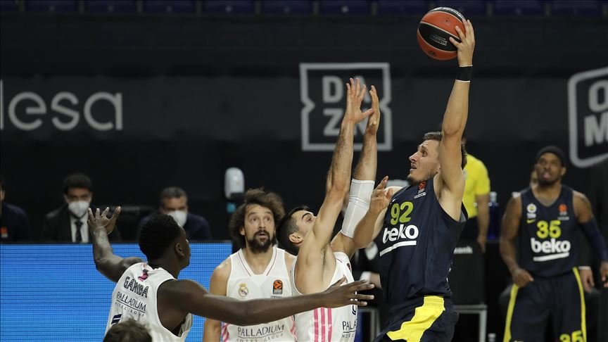 Fenerbahçe Beko, Real Madrid’e yenildi