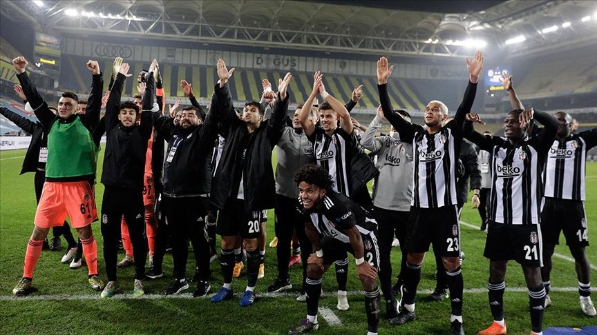 Beşiktaş’tan derbi paylaşımları